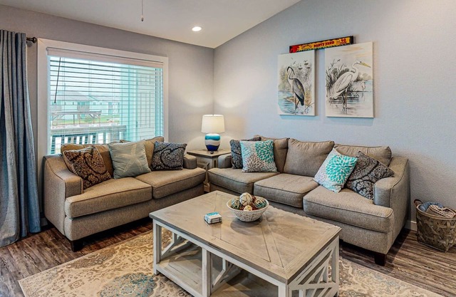 2nd Floor, Shared Pool, Pet Friendly, Golf Cart Access
