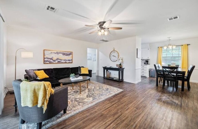 3/2 BR in Midtown Tulsa,Pet-Friendly!