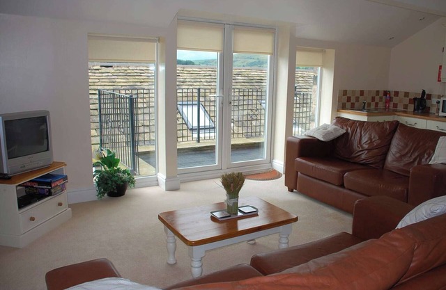 3 bedroom accommodation in Whaley Bridge near Buxton