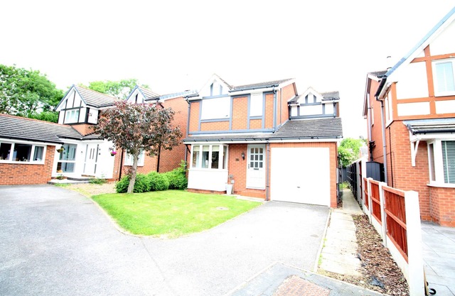 3 Bed Detached - 3 Bathrooms - Parking - Quiet