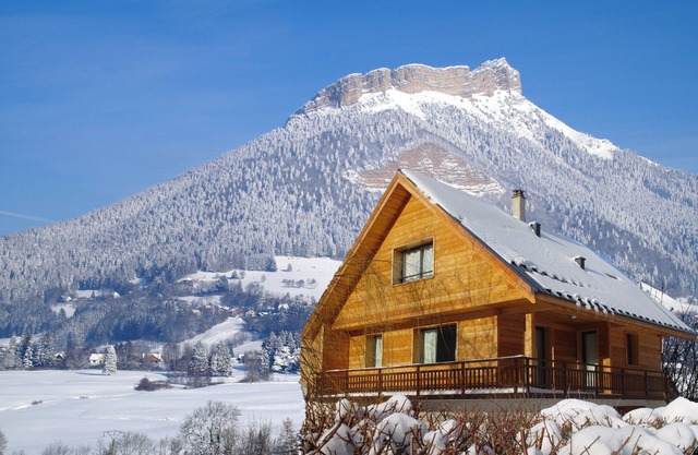 3 Bedroom Chalet in Le Sappey-en-Chartreuse
