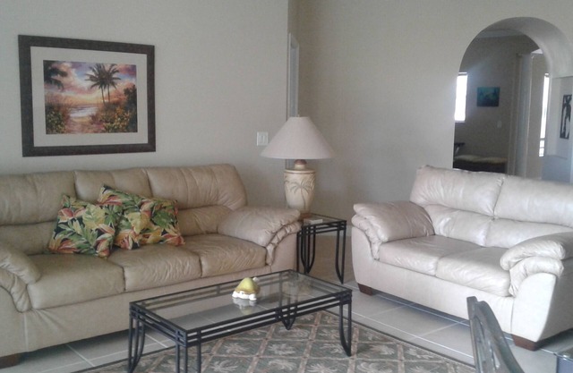 3-Bedroom/3 Full Bathroom condo - Fort Myers/2-car garage