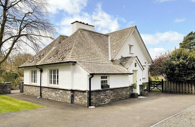 3 bedroom accommodation in Bowness-on-Windermere, near Windermere