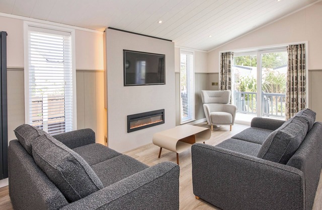3 bedroom accommodation in Talacre, Holywell