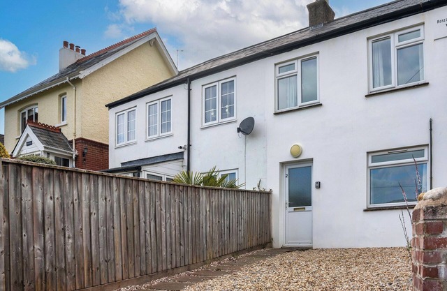 3 bedroom accommodation in Seaton