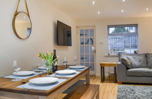 3 bedroom accommodation in Whitby