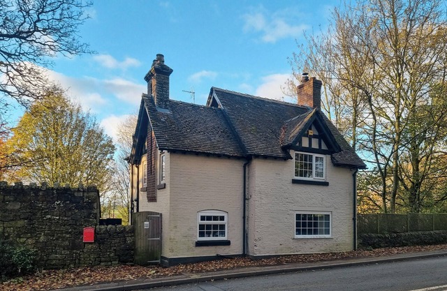 3 bedroom accommodation in Leek