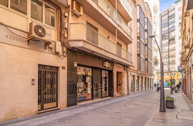 3 bedroom amazing apartment in Almeria