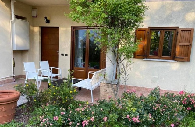 3 bedroom apartment with terrace and garden near the beach