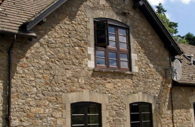 3 bedroom cottage - Combestone Tor