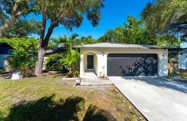 3-bedroom house in sarasota fl