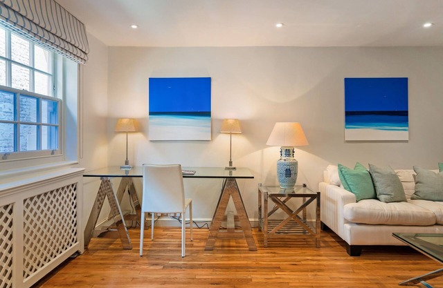 3 Bedroom Mews House - Marble Arch