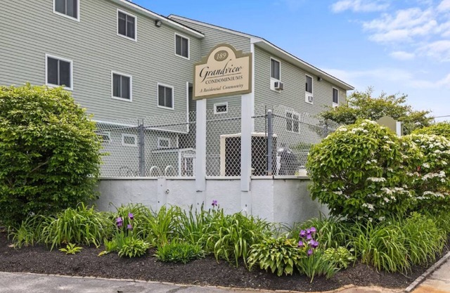 3 bedroom ocean view condo at Grandview!
