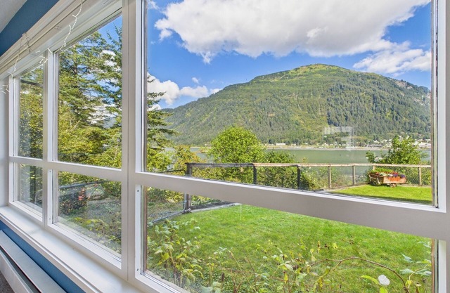 3-Bedroom Oceanview Home | Near Downtown Juneau