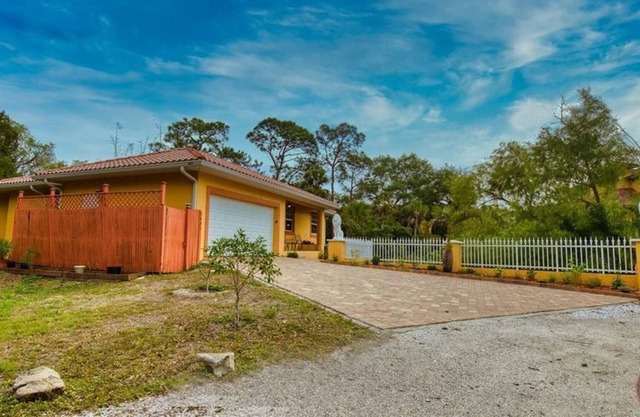 3 Bedroom Single family 320073 by Houzlet
