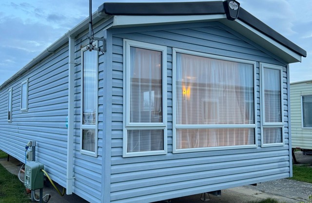 3 Bedroom stunning Caravan Justin