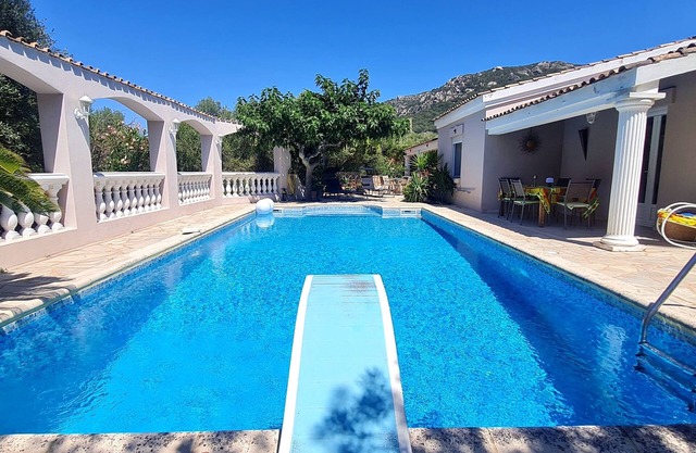 3 Bedroom Villa in Figari