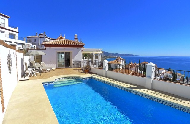 3 Bedrooms | Villa Ladera | CG R999