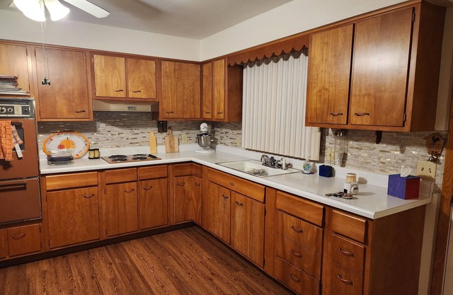 3 BR house in Punxsutawney. 1 mile from Gobblers knob,one mile from downtown