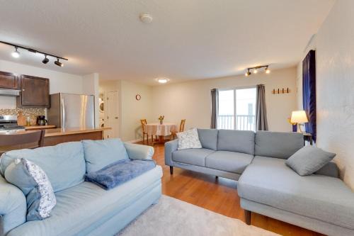 3 Mi to Alaska Zoo Family Home in Anchorage!