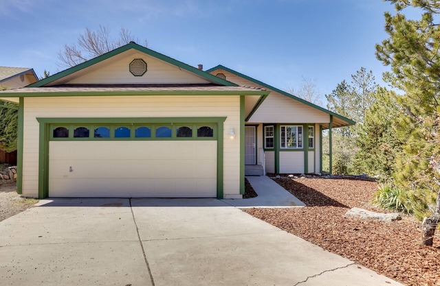 3 Mi to Casinos: Reno Home w/Fenced Yard!
