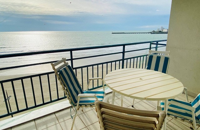 3-Room Apartment at Central Beach with Terrace, Pets Allowed
