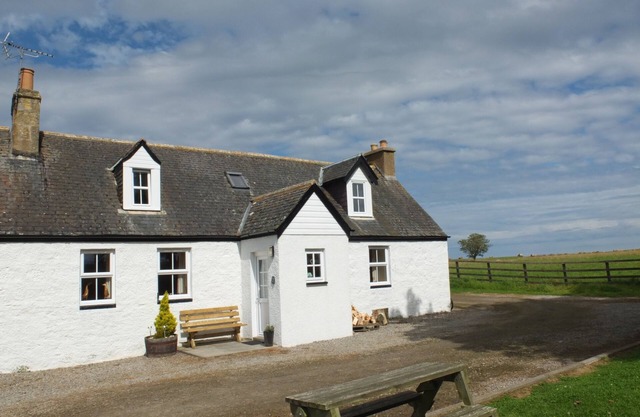 3 Tarrel Farm Cottages, Nr Portmahomack