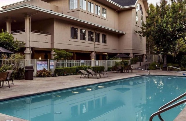3 Units Studios | Kitchen, Pool & Free Parking | Near Downtown Napa
