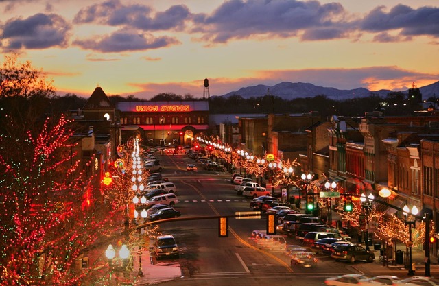 30% OFF PROMO! East Ogden Dream, Newly Built, BBQ, Patio, Views, Dedicated Spa!