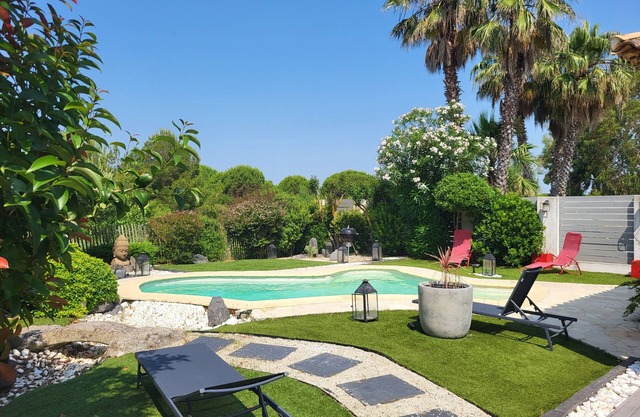 300 m de la Plage Magnifique Villa Avec Piscine,service Conciergerie Incluse 7/7
