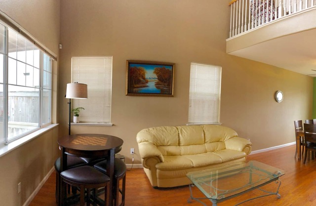 3000+ Sq. ft Spacious & Quiet House in Modesto