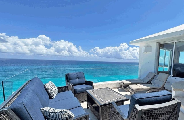 #3000-Tim’s Ocean Condos – Beachfront – 2 Private Terraces & Stunning Views!