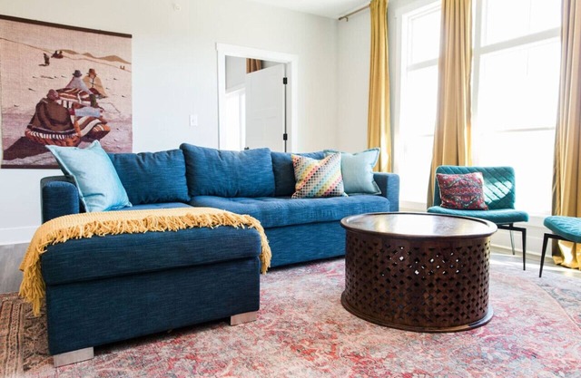 305 | Kevin - 1300 Stoney Ridge · Beautiful King Bed Master 2-Bed 2-Bath Condo