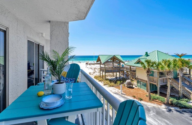 307 |Free Beach Service + Steps to the Beach!