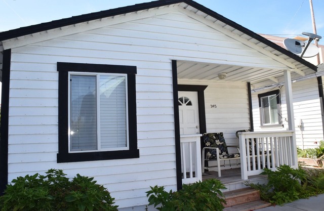 345 Hinds: 2 BR, 1 BA Cabin/Bungalow in Pismo Beach, Sleeps 4