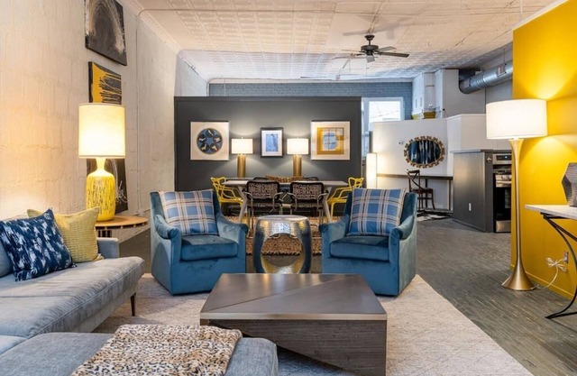 35 Carolina Lane Loft Downtown on Historic Alley + One Free Off Street Parking