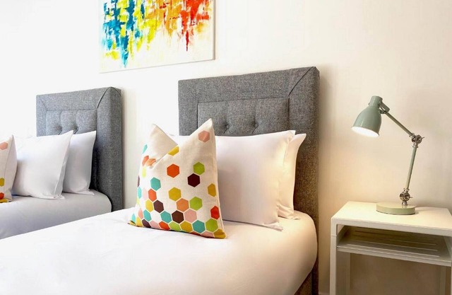 360 ME1 Sylvia Apts 03 - Modern Stylish 2 Bedroom 2 Bath Apt. 03 in Rochester