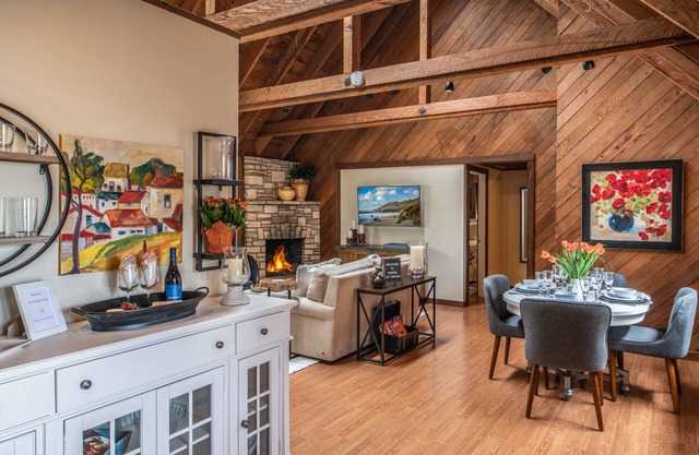 3796 The Madden Suite - Historic Downtown Flat