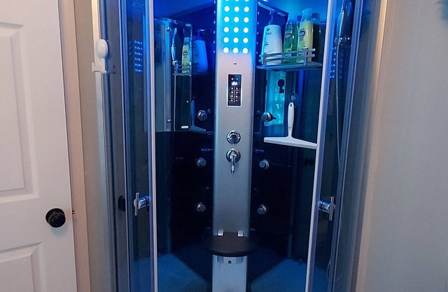 3BA Spa Escape- Steam Sauna, Jetted Tub – Near Summersville Lake, 2h to Snowshoe