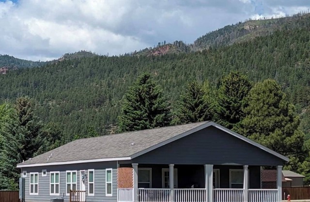3Bed/2Bath with Creek and Open Spaces