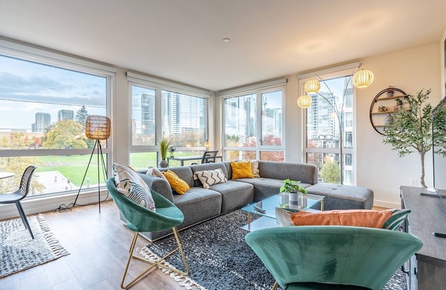 3BR | Balcony, Views, Gym | Bellevue | Sophari B