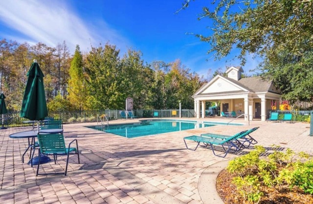 3BR Condo w/BBQ and Heated Pool Near Disney and Malls