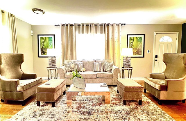 3BR Executive Stay – 15 Minutes to ATL Airport! Fast Wi-Fi & Free Parking