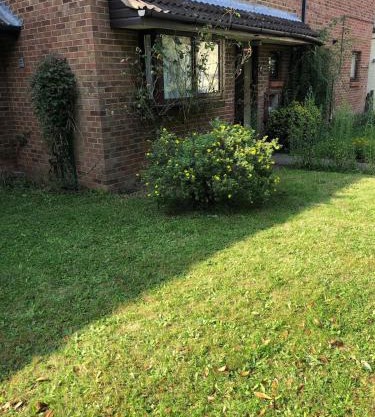3BR Furnished Property in Slough Fully Furnished Independent House