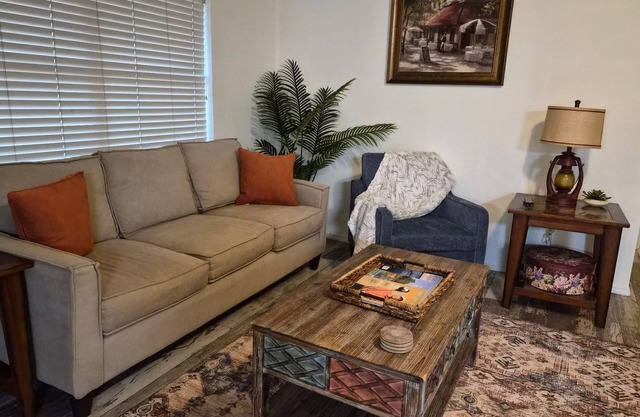 3BR Home - Near AT&T Stadium, Globe Life Field, Six Flags & Downtown Arlington