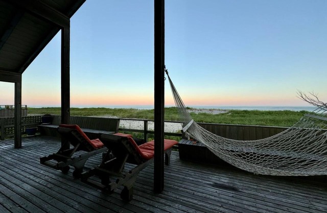 3BR house, direct ocean views in Water Island, Fire Island! Avail July & August