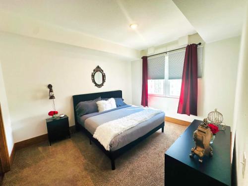 3BR King Bed Chamber Apartment at The Grand Castle