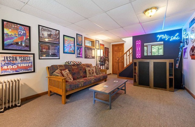 3BR Lake & Slope Retreat: Near Okemo w/ Hot Tub