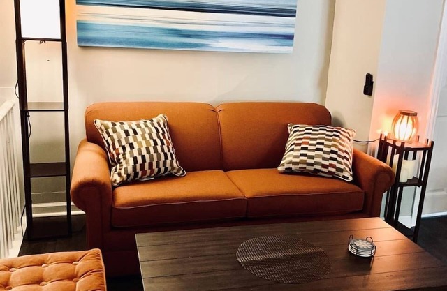 ★3min To Kellogg Park 2BR★ Plymouth ★ Parking★W/D★