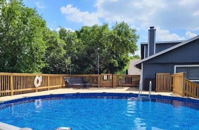 3N & 4N Discounts Sept: w/Game RM, Pool